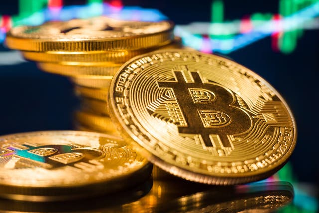 El hito ETF de Bitcoin podría impulsar el mercado de las criptomonedas, predicen los expertos