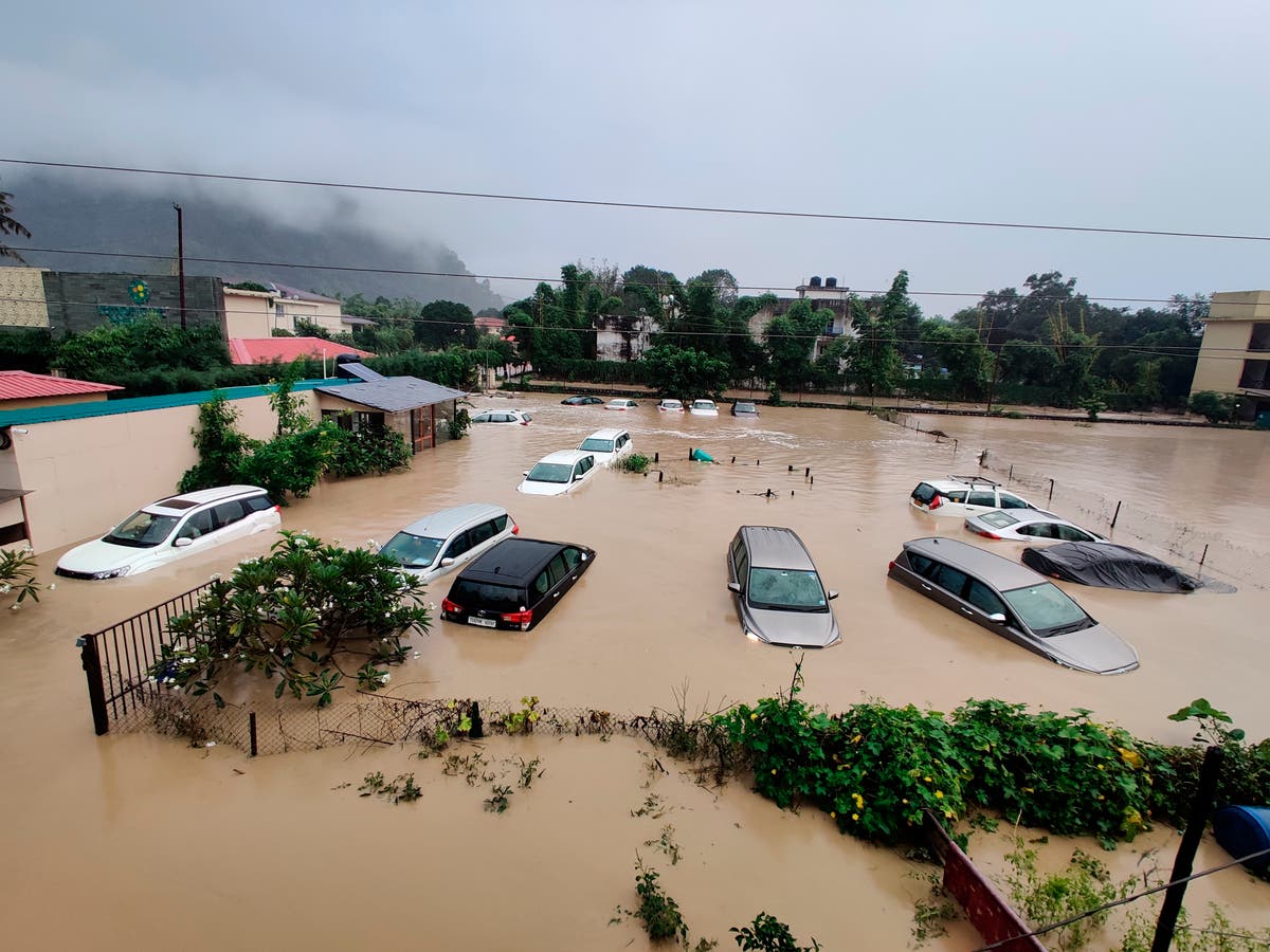 Heavy rains trigger floods in northern India, killing 22 Heavy rains trigger floods in northern India, killing 22