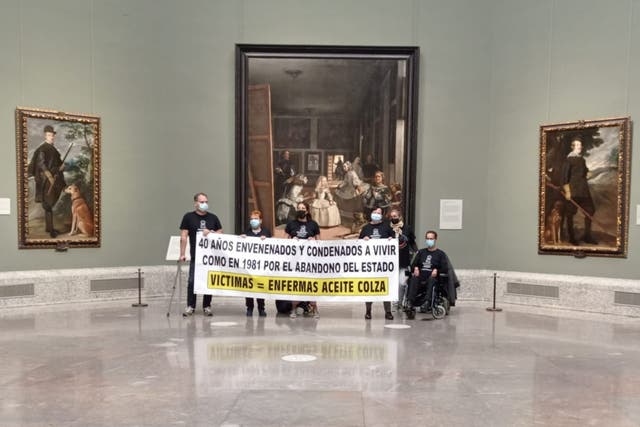 <p>Protestors arrived at the El Prado Museum in Madrid, Spain from 10am. </p>