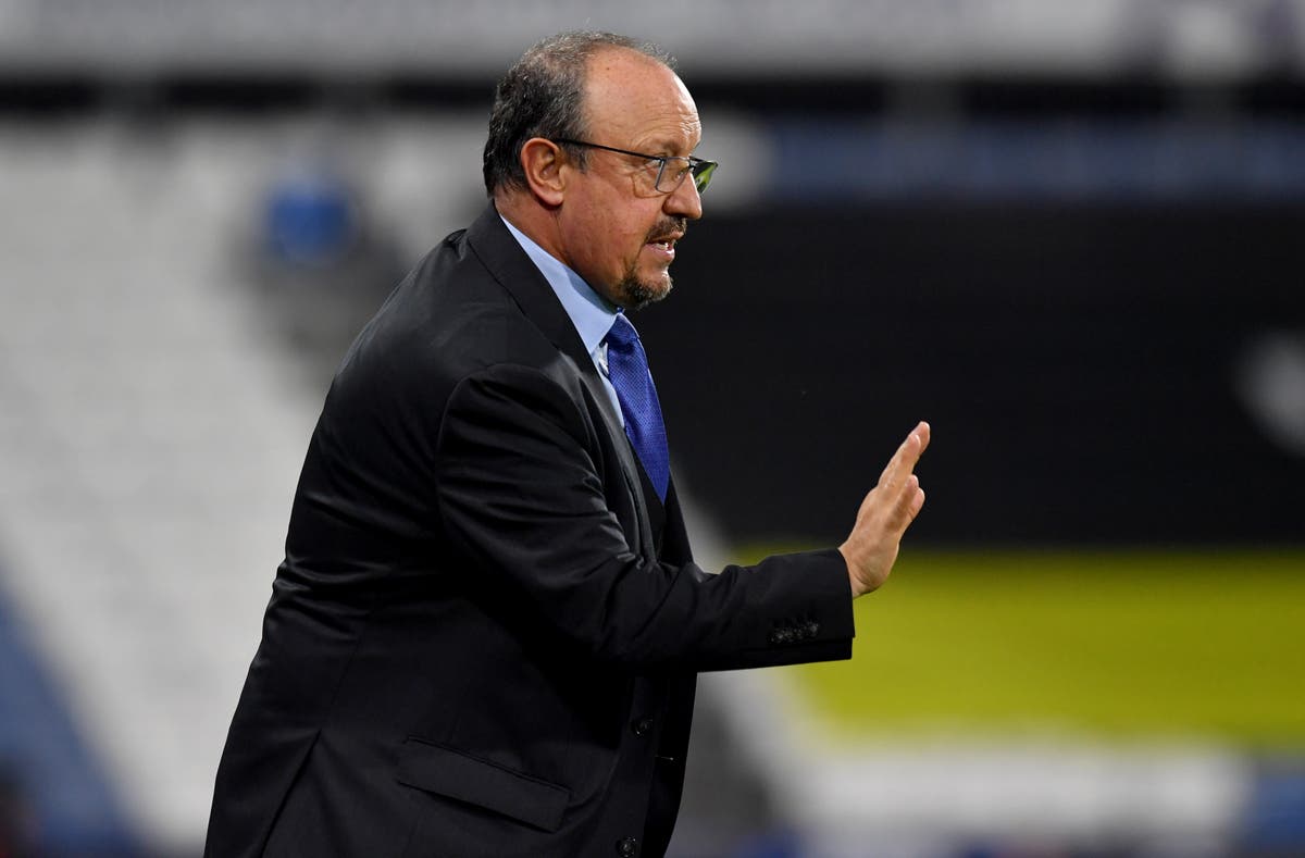 Everton should not panic when things start to go against them &ndash; Rafael Benitez