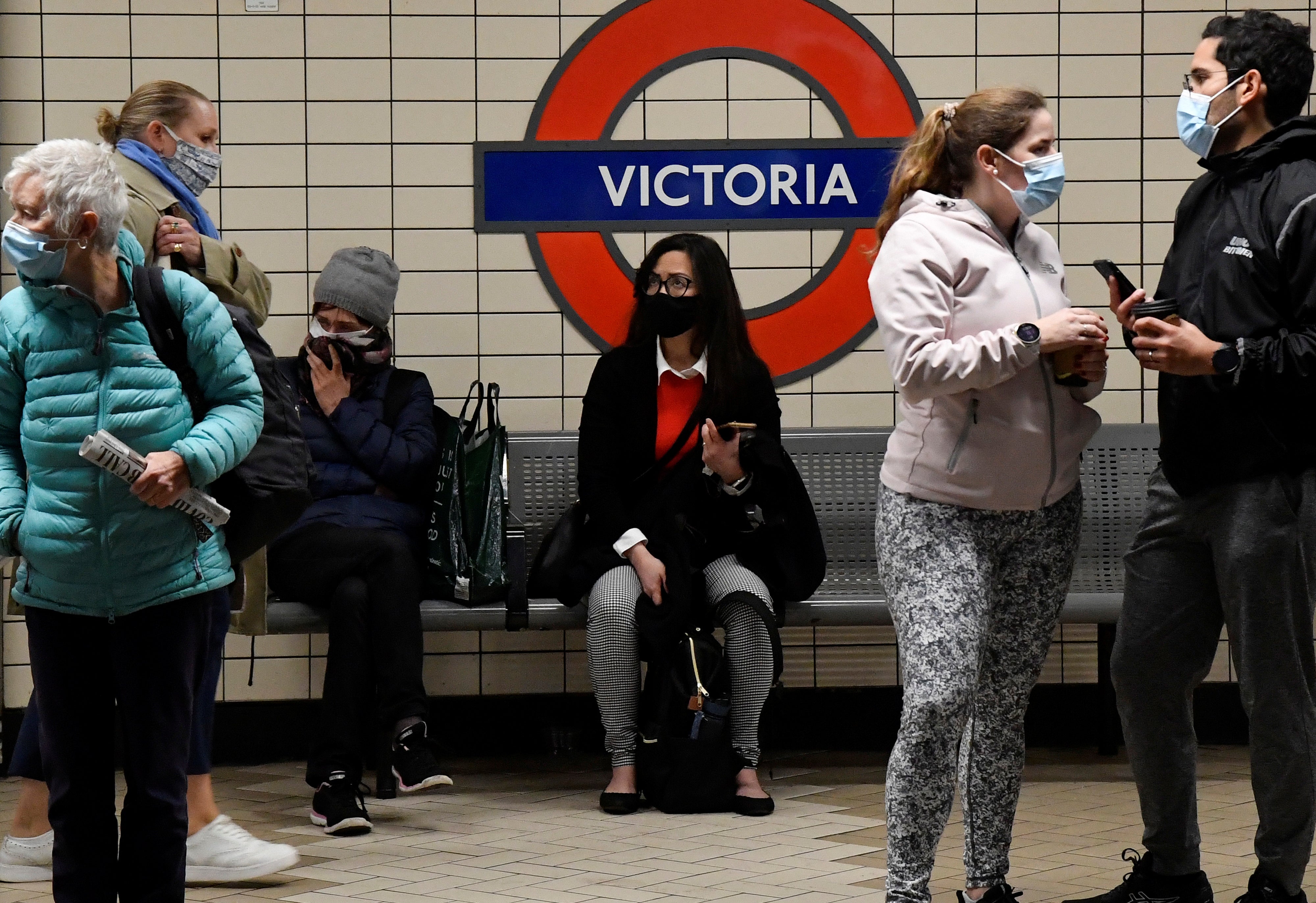 Transport for London continues to ask passengers to wear face coverings