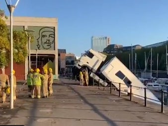 <p>A lorry has plunged into Bristol harbour</p>