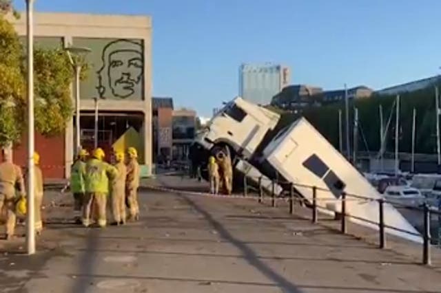 <p>A lorry has plunged into Bristol harbour</p>