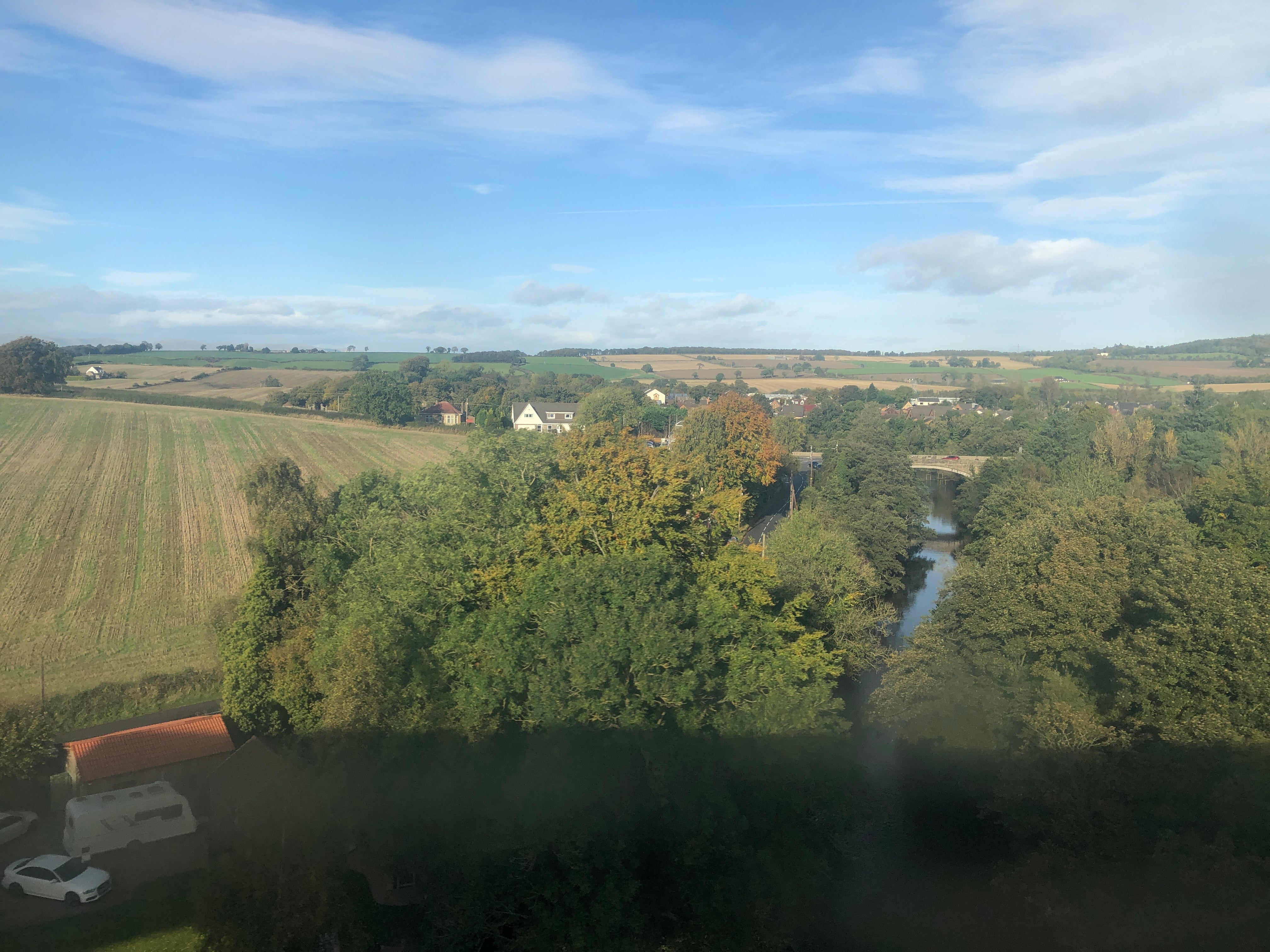 Blue sky thinking: from a train, near Linlithgow