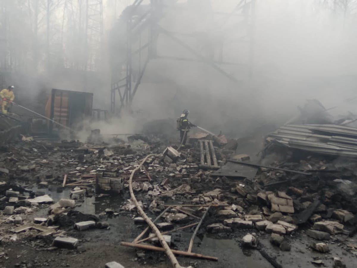 16 killed in blast at gunpowder plant in Russia 