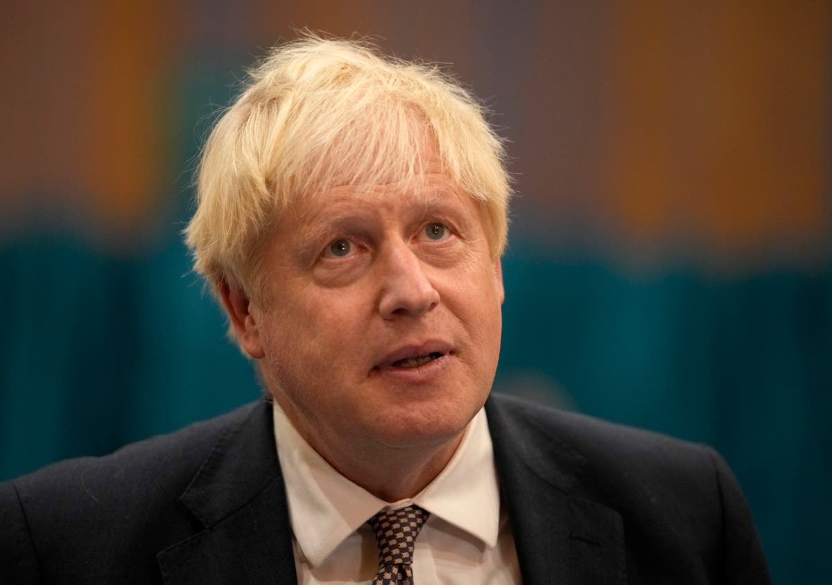 Boris Johnson refuses to commit to wearing mask in Parliament Boris Johnson refuses to commit to wearing mask in Parliament