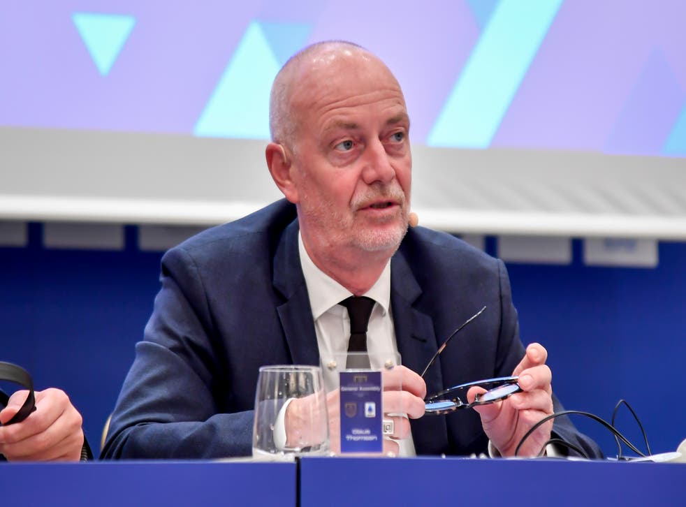 MUNDIAL BIENAL-LIGAS EUROPEAS