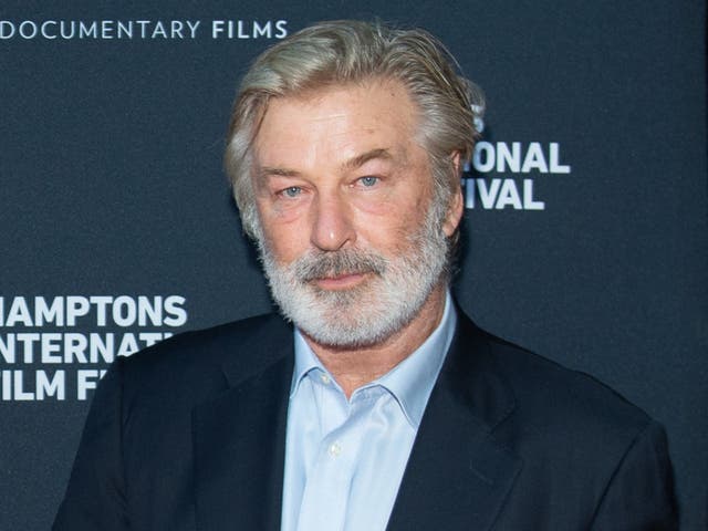 Alec Baldwin asiste a un estreno el 7 de octubre de 2021 en East Hampton, Nueva York