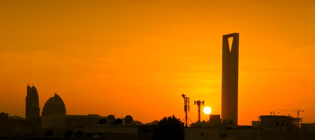 <p>Kingdom tower in Riyadh, Saudi </p>