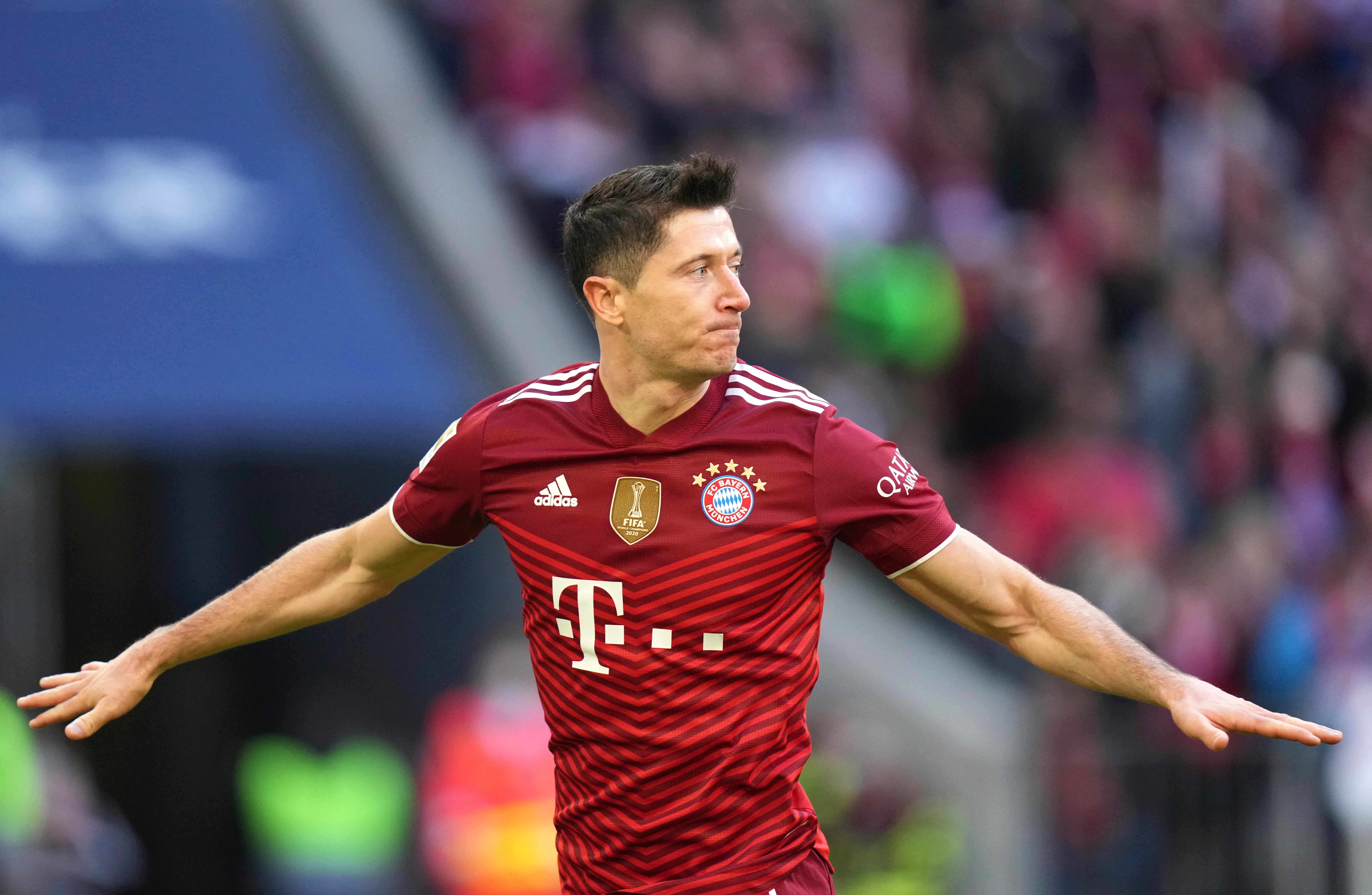 Robert Lewandowski on target as Bayern Munich march on with 4 0