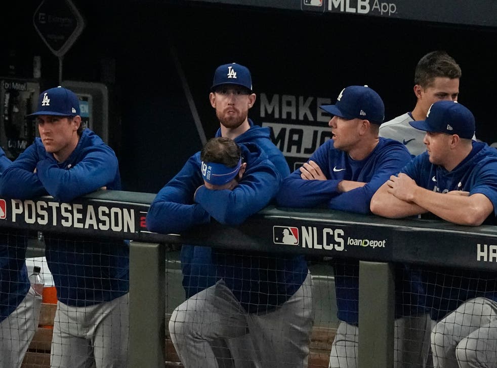 DODGERS-BRAVOS