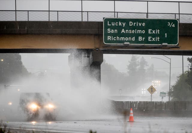 CALIFORNIA-TORMENTA