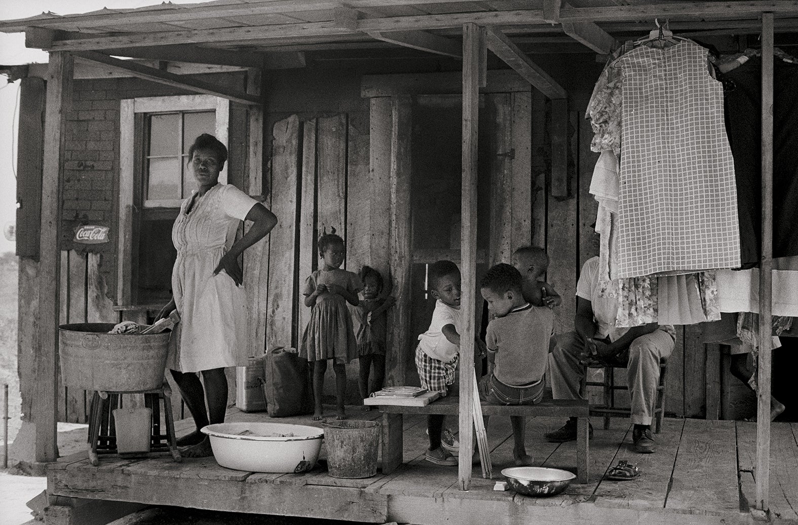 ‘Rural family, Rome, Mississippi’, 1968