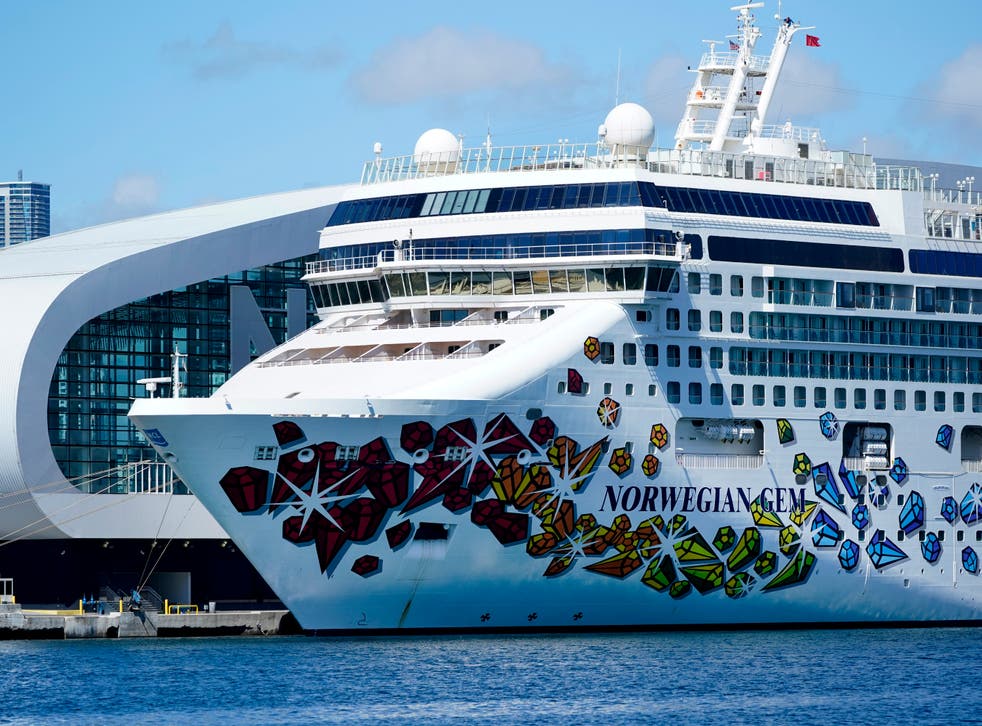 EEUU-CRUCEROS