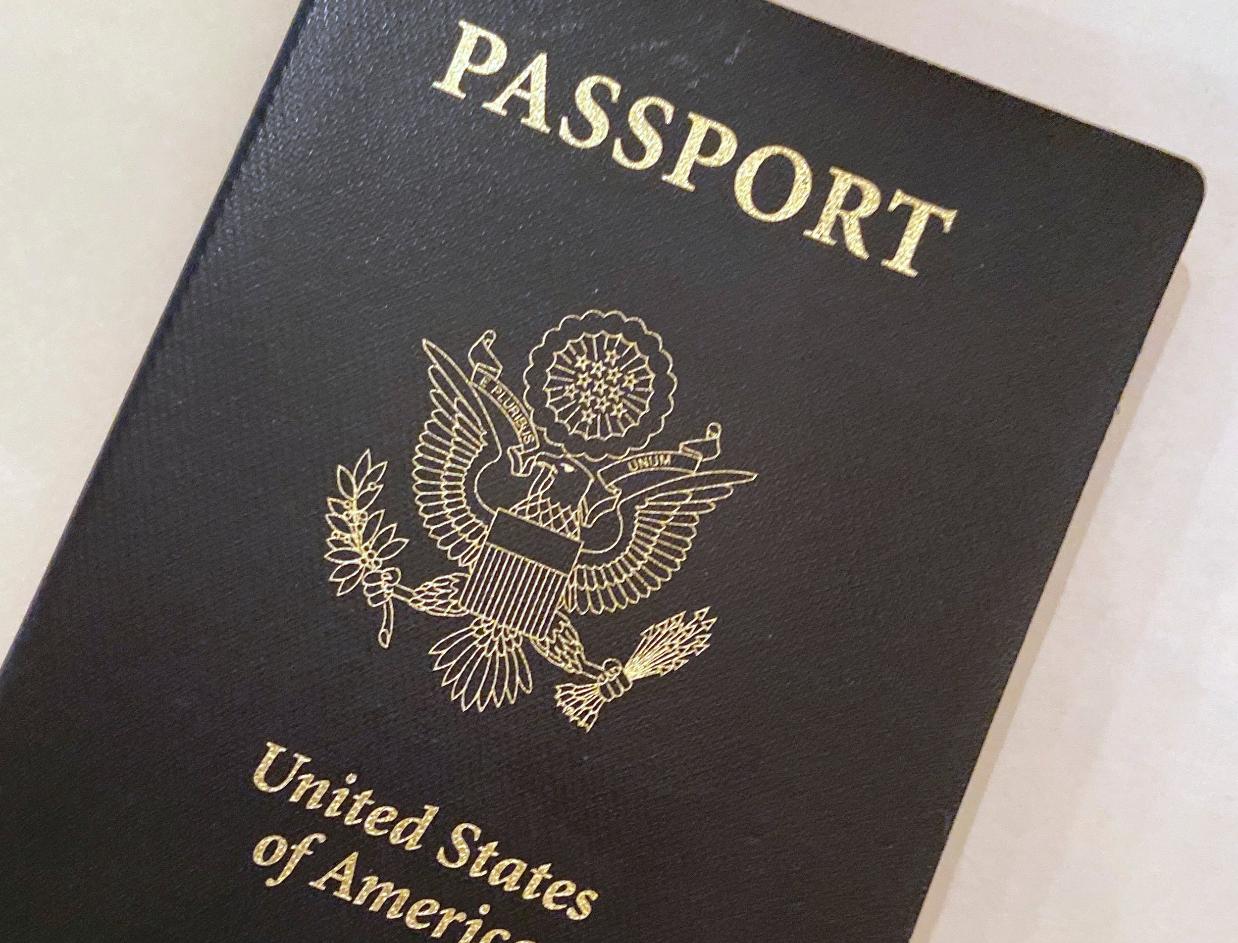 EEUU-PASAPORTE-GÉNERO NEUTRO