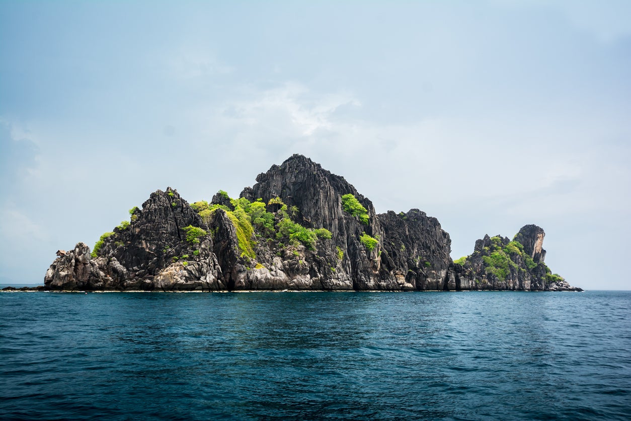 The Robinson Crusoe islets in Chumphon, Thailand are best accessed by train