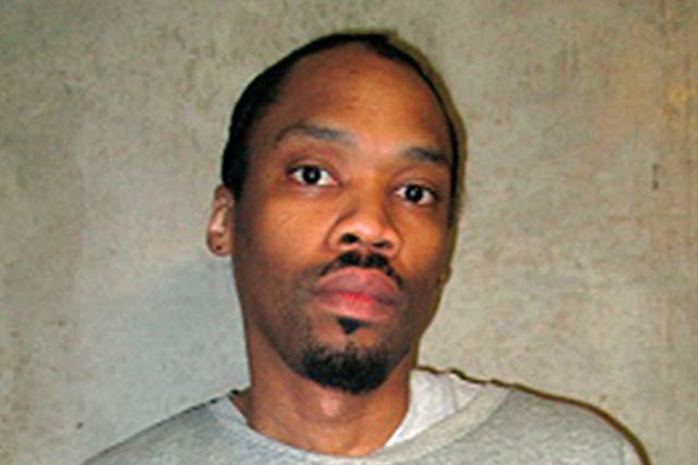 <p>A federal appeals court on Friday declined to halt the execution of Oklahoma death row inmate Julius Jones. </p>