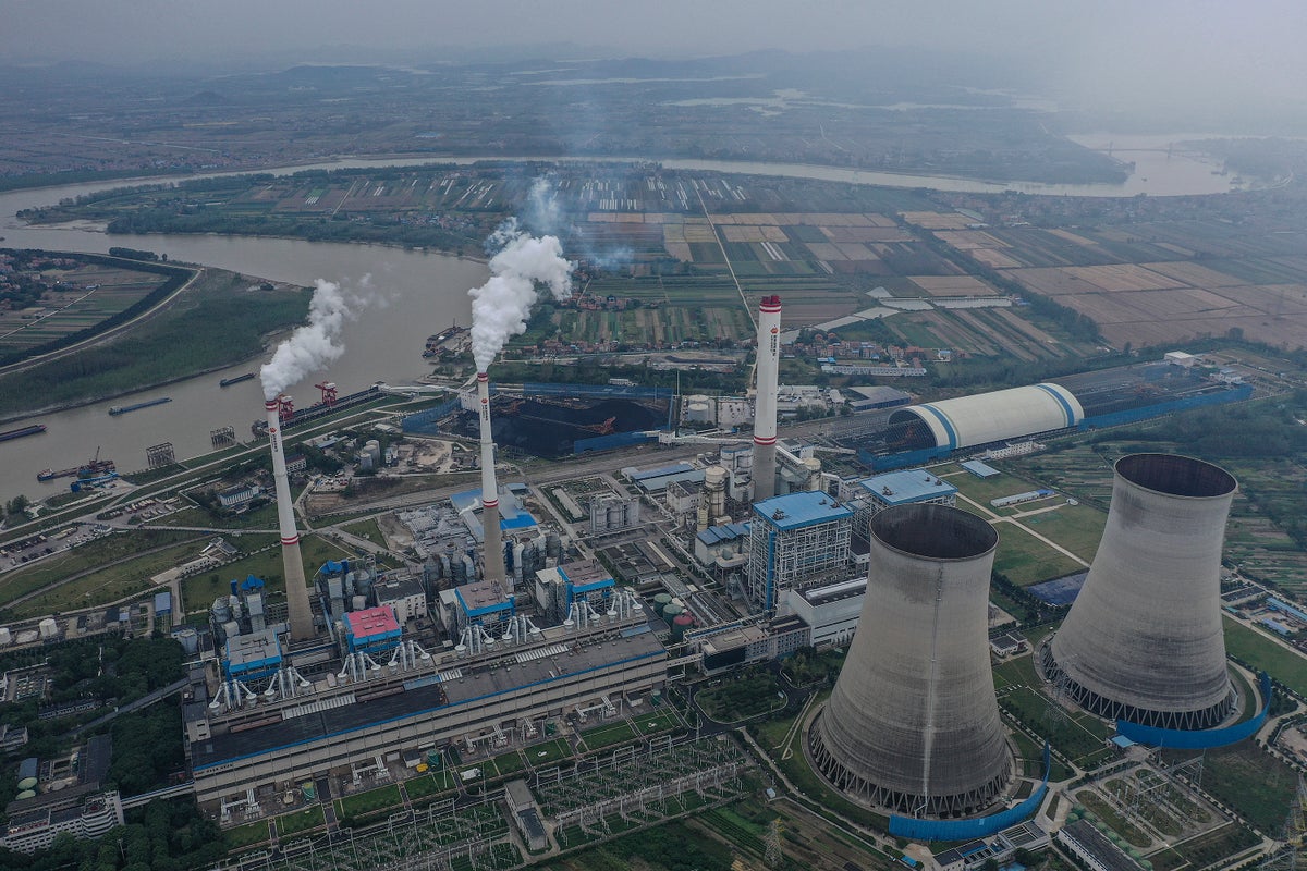 World must shut down 3000 coal plants by 2030 to hit climate target, report  says | The Independent