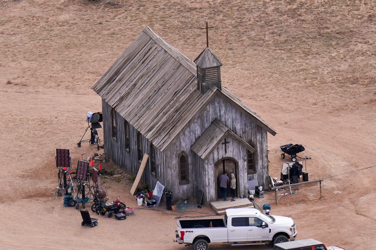 How live ammo got on set still a mystery in Baldwin shooting
