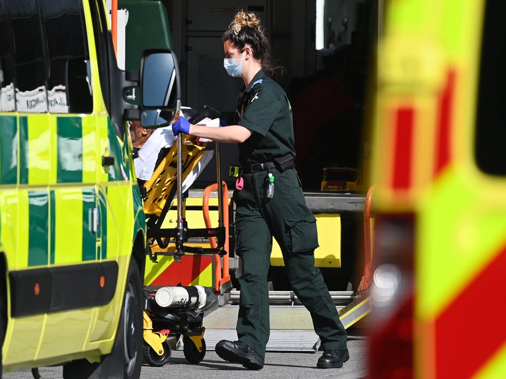 Covid news – live: Hospitals told they must end ‘catastrophic’ ambulance waits before expected winter wave