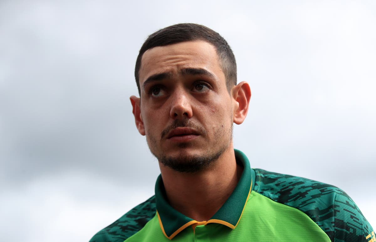 South Africa’s Quinton De Kock apologises after refusing to take the knee