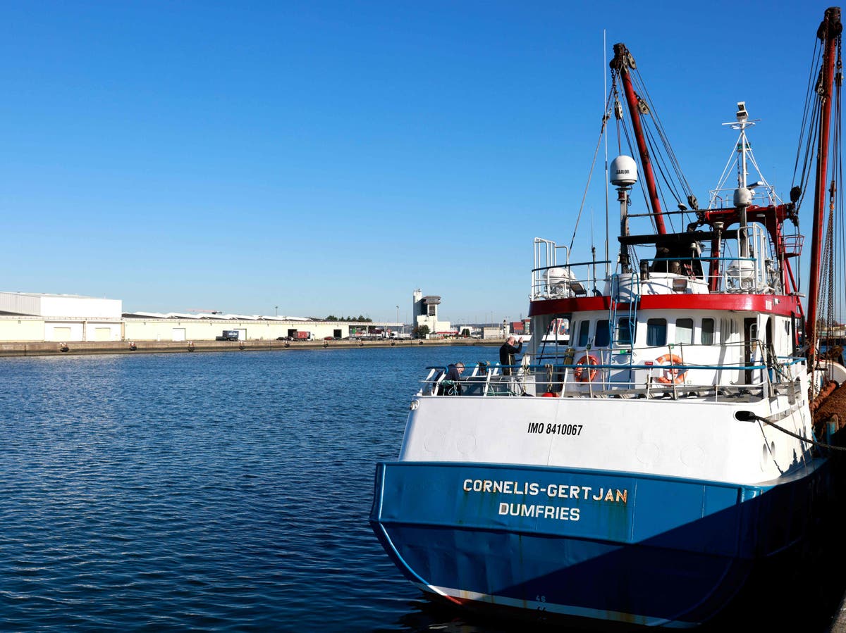 Brexit: Detained British trawler’s crew ‘in good spirits’ and will remain on board boat in French port