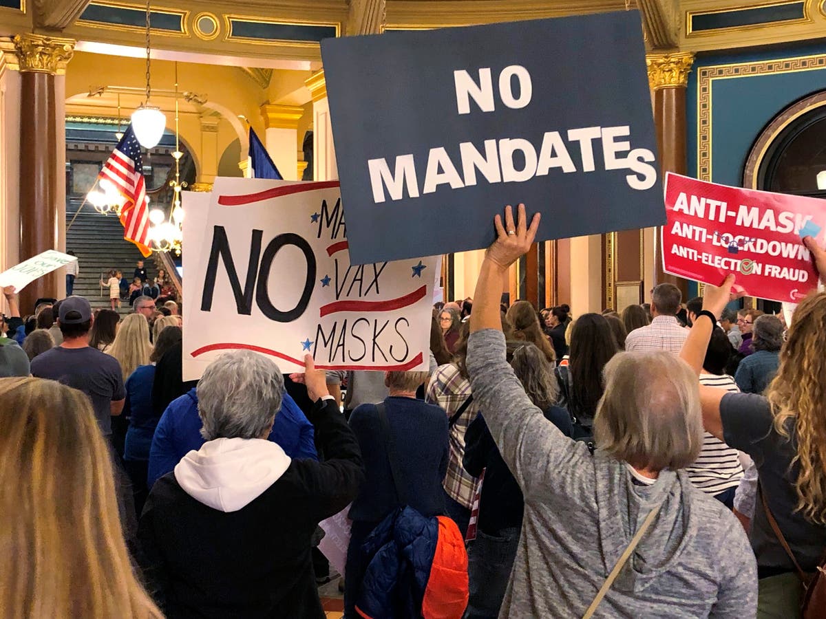 Iowa governor signs vaccine mandate exemption bill into law