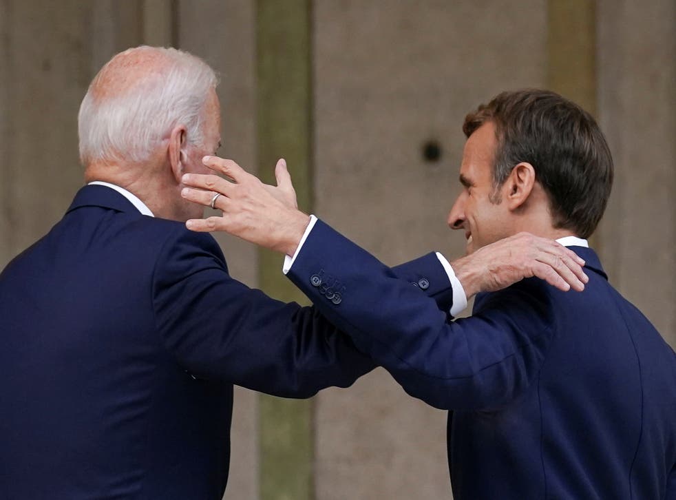<p>US President Joe Biden meets with French President Emmanuel Macron  in Rome</p>