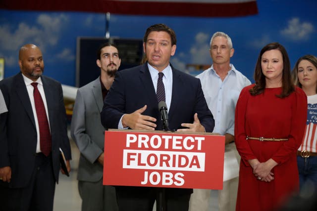 Demanda por brote de virus en Florida