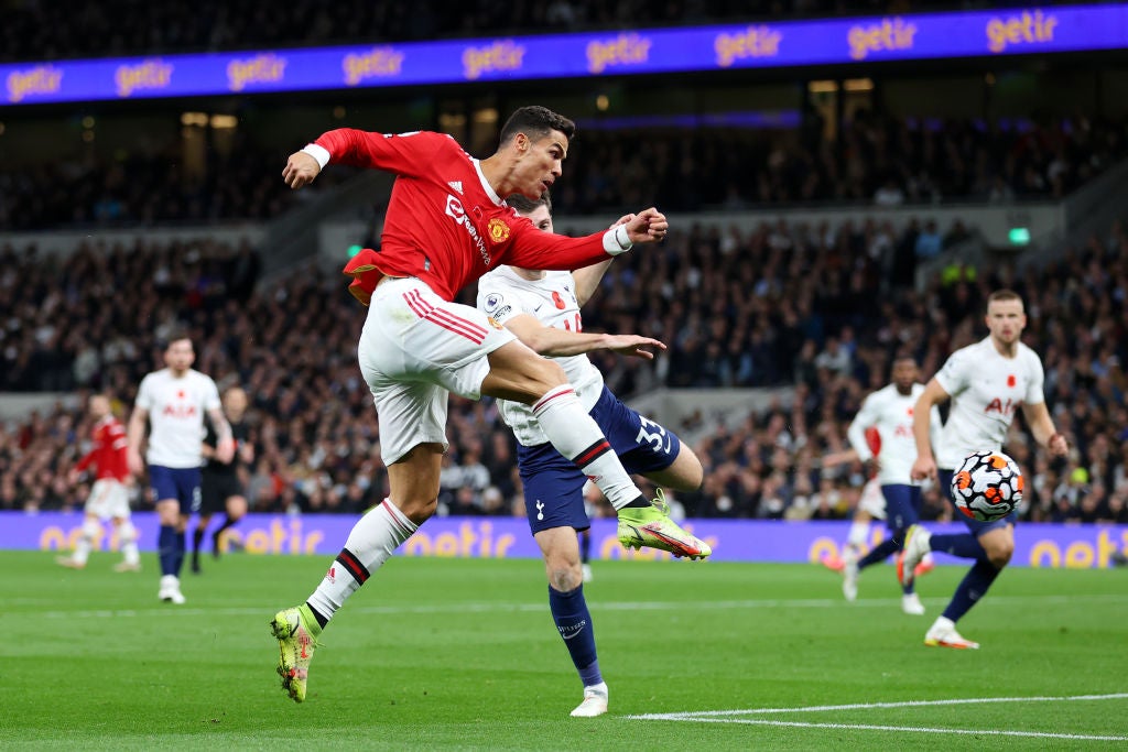 Cristiano Ronaldo volleys United ahead after 39 minutes