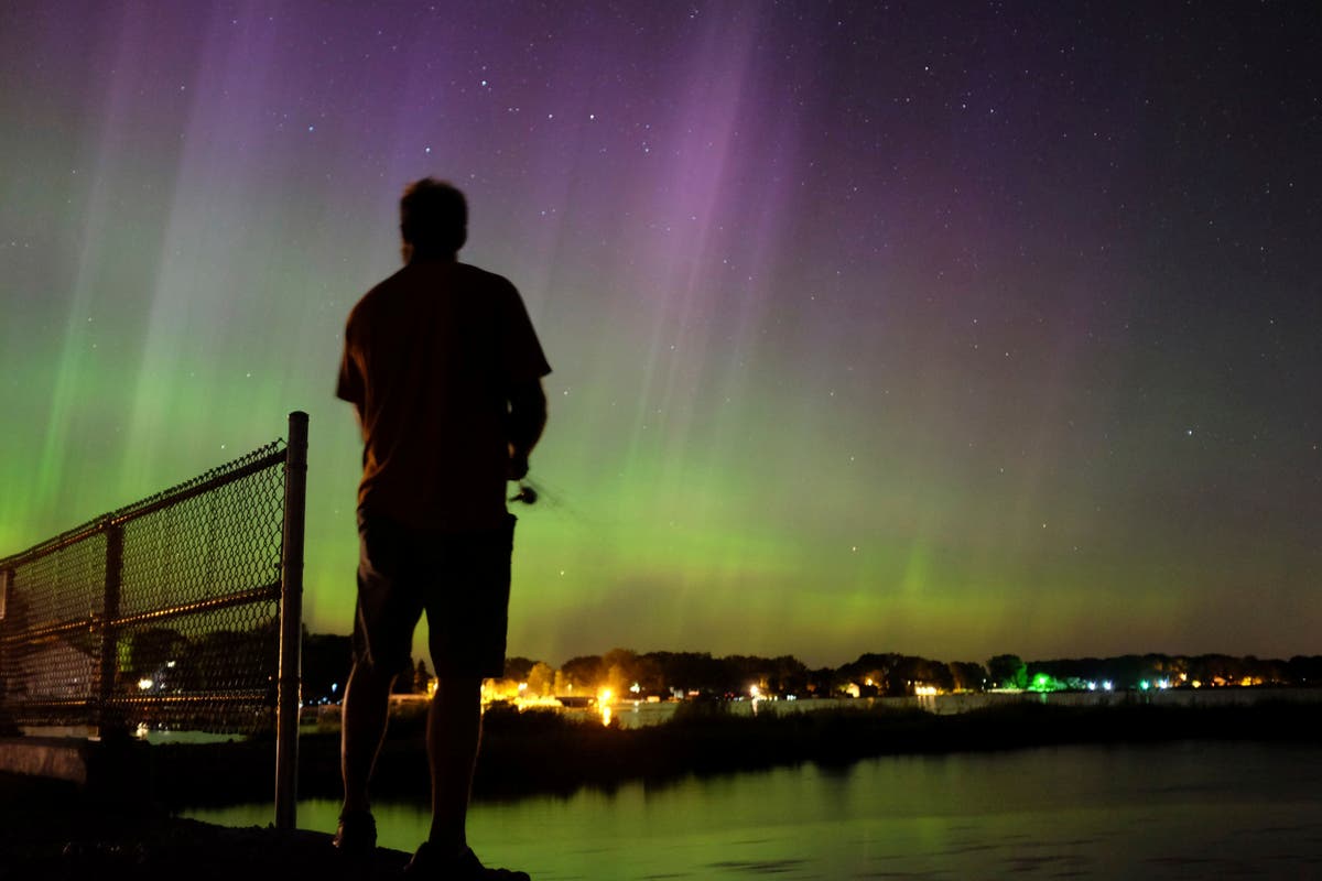 To star gazers: Fireworks show called Northern Lights coming
