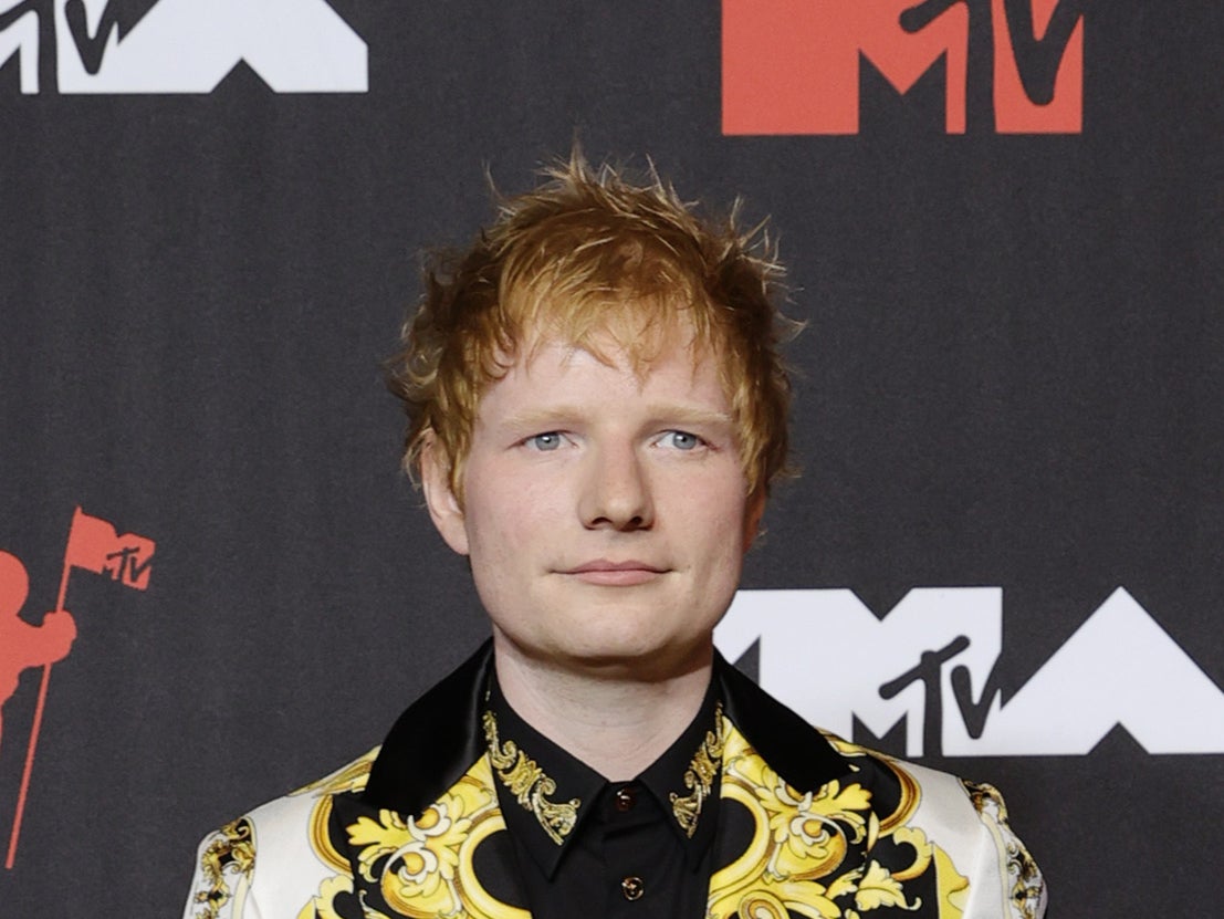 Ed Sheeran won Favourite Male Pop Artist at the AMAs