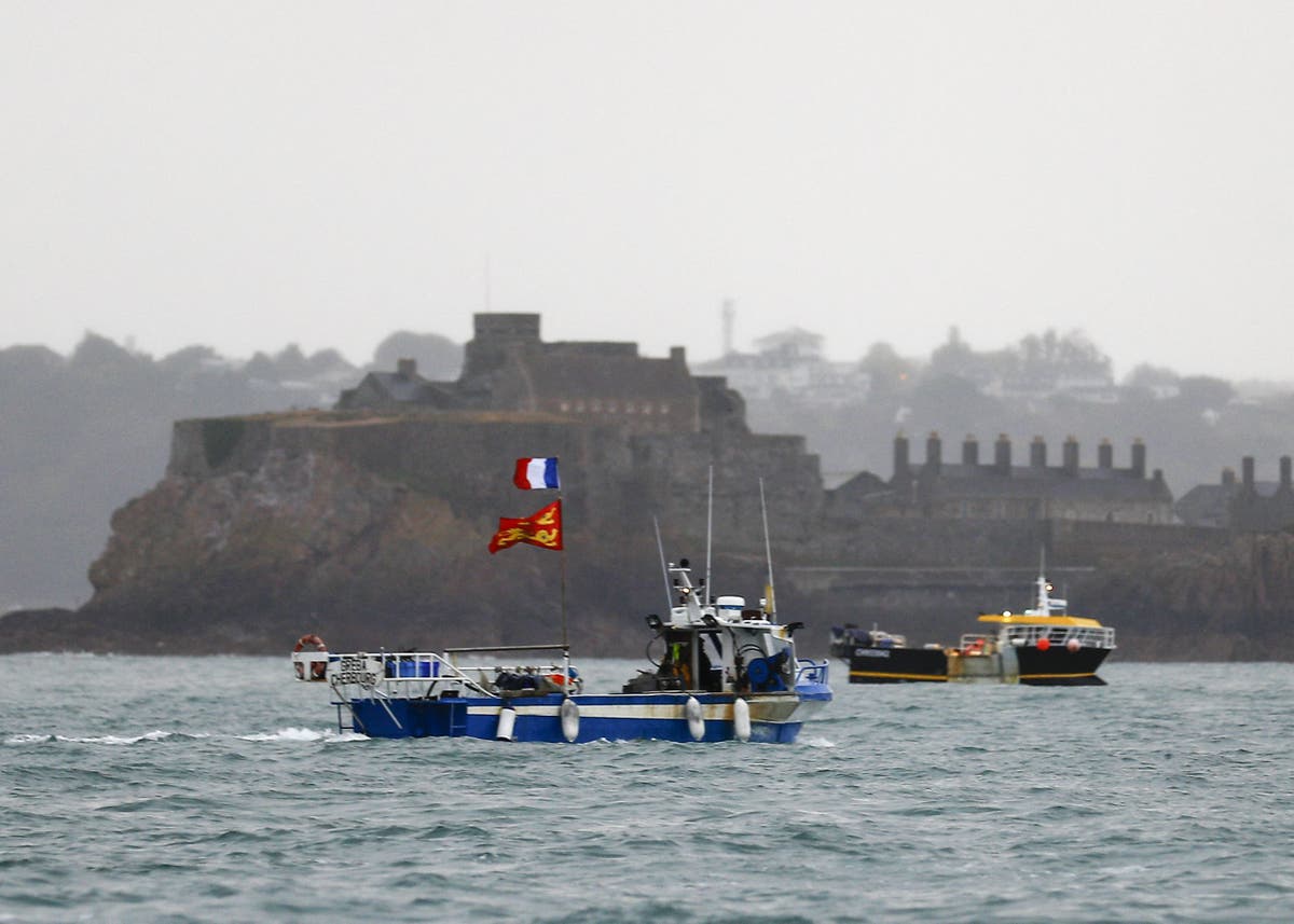 Jersey issues new licences for French trawlers in bid to ease Brexit fishing row