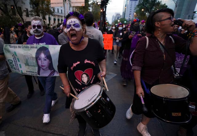 MÉXICO-CATRINA-PROCESIÓN