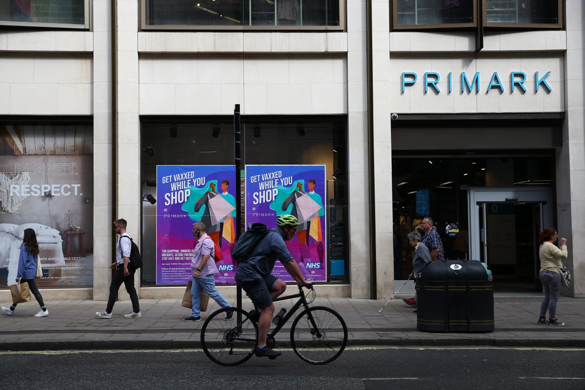 Man calls police after being refused entry to Primark