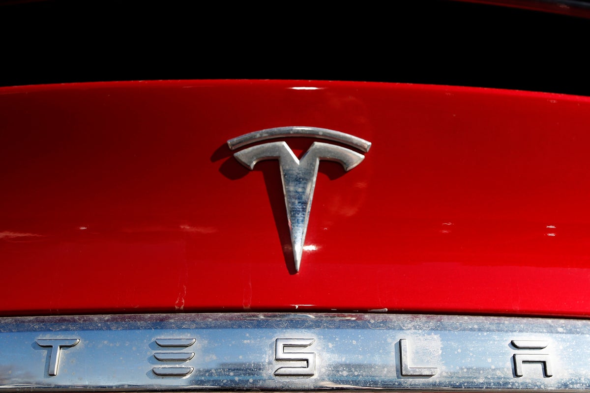 Tesla owner blows up his Model S after being handed $22,000 repair bill ...