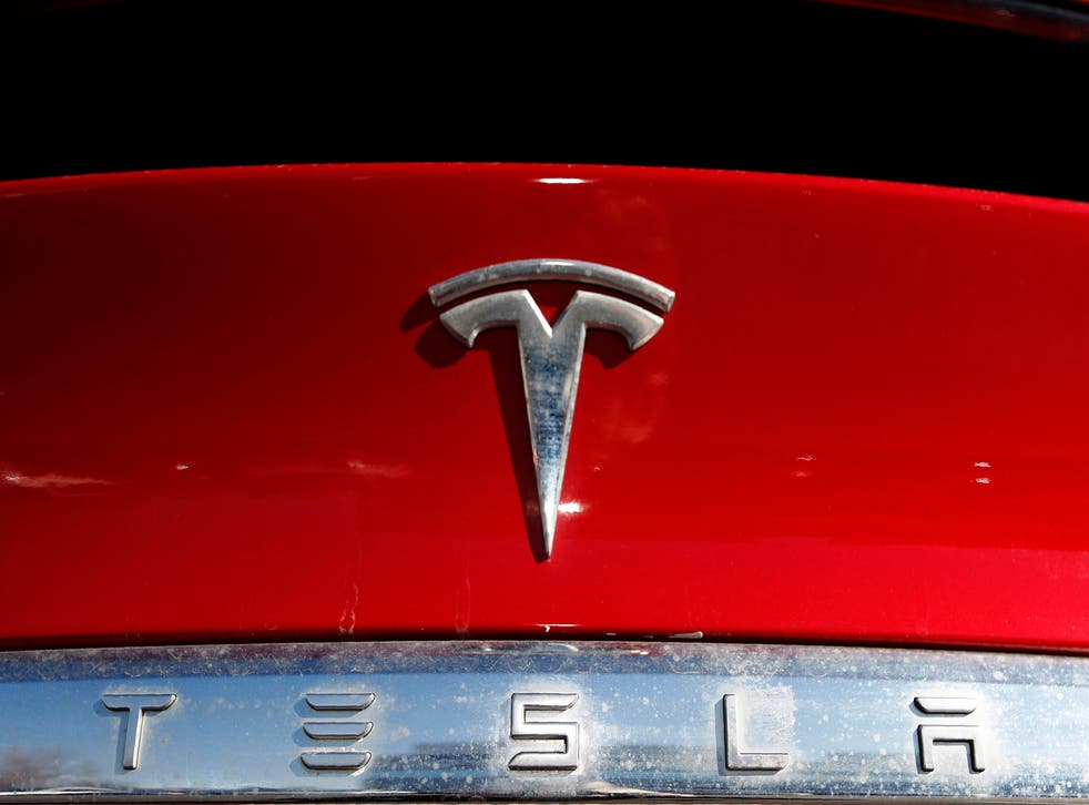 TESLA-INVESTIGACIÓN