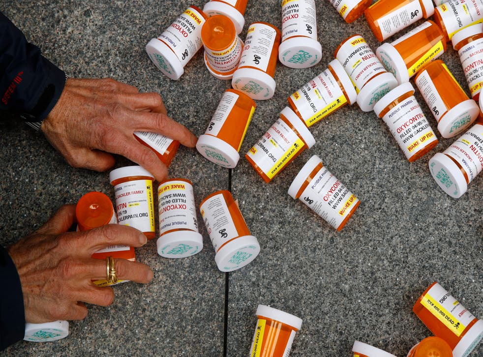 CALIFORNIA-OPIOIDES FARMACÉUTICAS