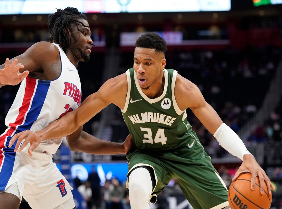 BUCKS-PISTONS