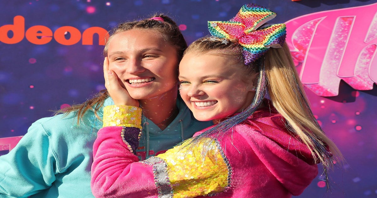 Jojo Siwa Girlfriend 2021: Who Is Kylie? Dating, Relationship Details