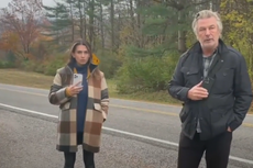 ‘Please listen’: Hilaria Baldwin pleads for paparazzi to stop harassing family over Rust shooting