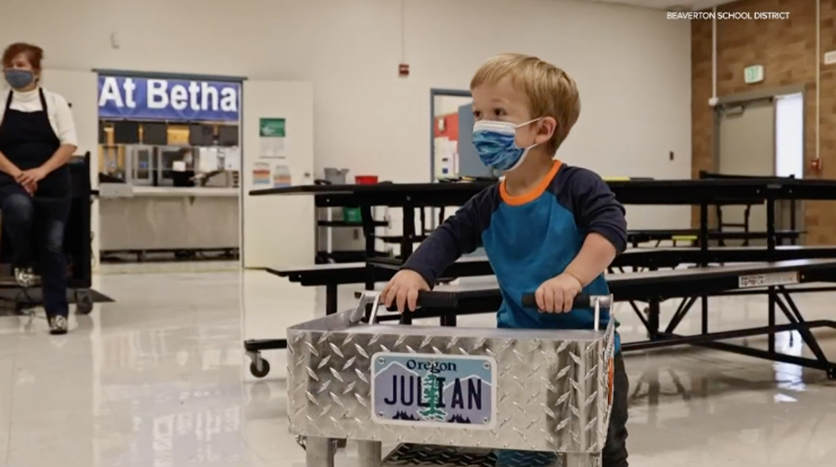 Cafeteria worker helps boy with dwarfism by getting his personal cart a  serious upgrade | The Independent
