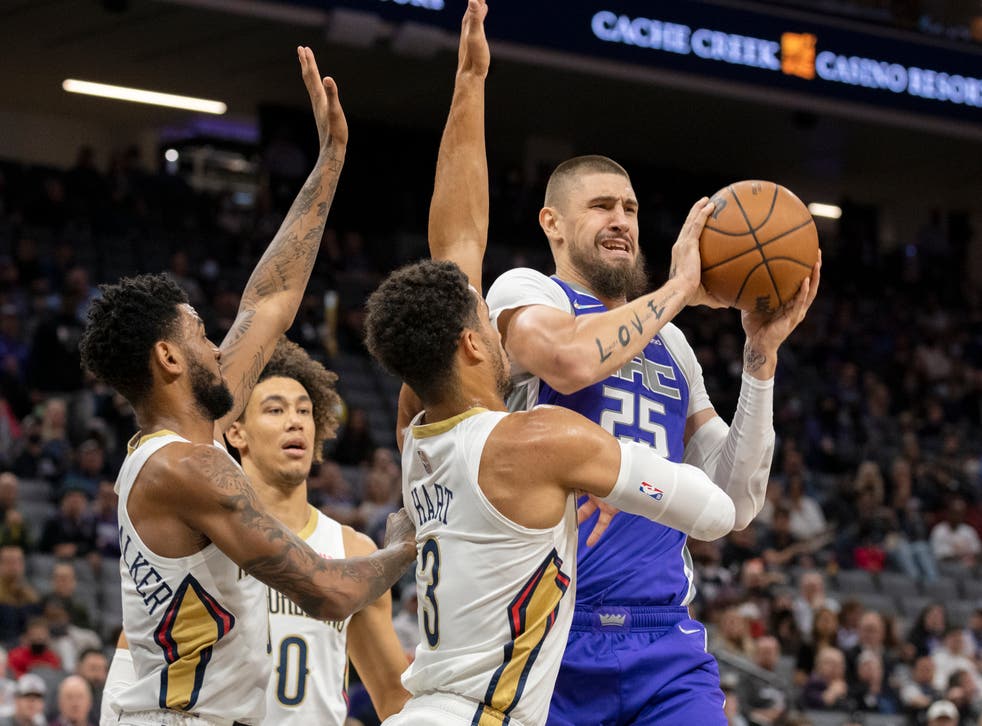PELICANS-KINGS