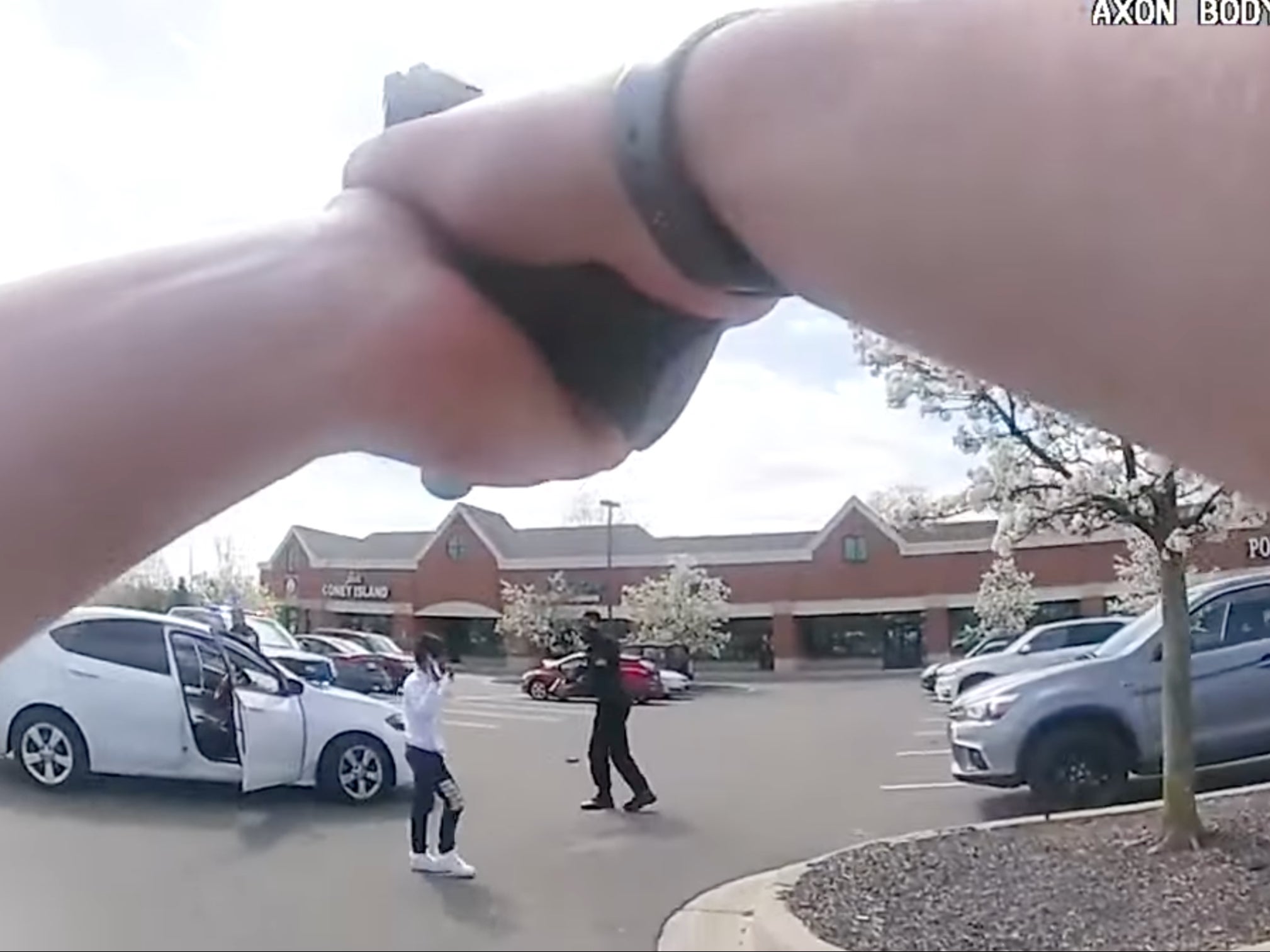 Se han publicado imágenes de la cámara corporal del encuentro del 16 de abril que involucra a un niño de 10 años