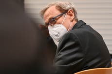 Trial of ex-Idaho governor longshot ends with hung jury