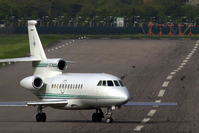 Governments are being urged to tackle the ‘luxury carbon consumption’ of the super rich, who enjoy travel on private jets. (Tim Ockenden/PA Archive)