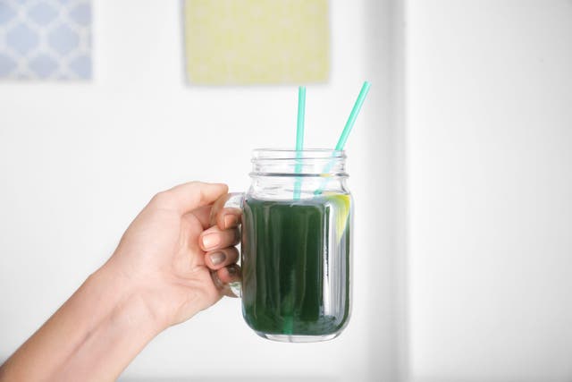 <p>¿Podríamos beber pronto bebidas saludables a base de algas? (Alamy / PA)</p>