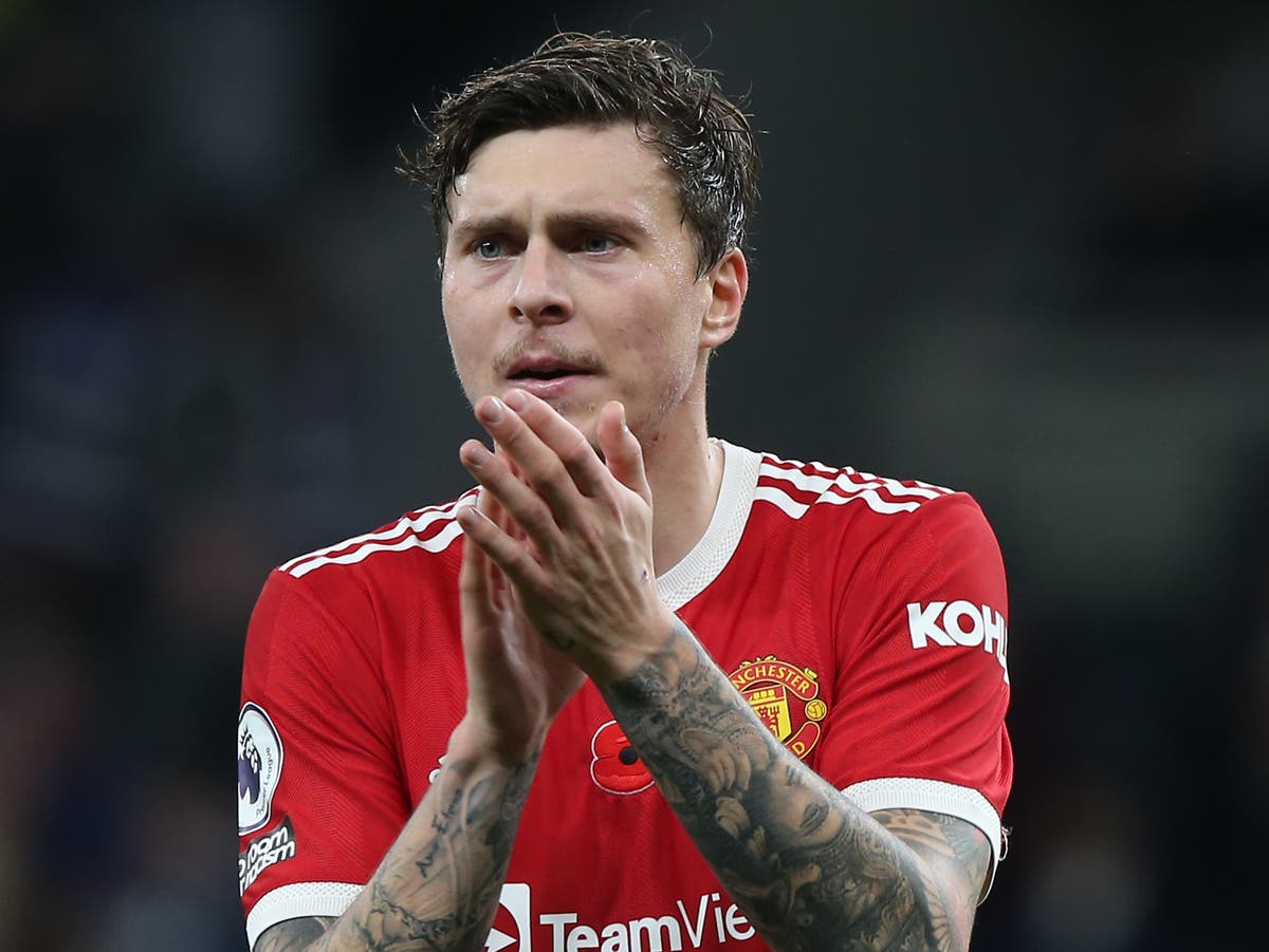 Manchester United left sweating on Victor Lindelof&rsquo;s fitness with Raphael Varane out for five weeks