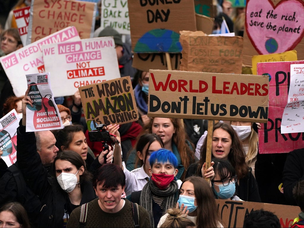 Cop26 Glasgow news – live: Protests planned in UK and around world, as leaders pledge farming emissions cut