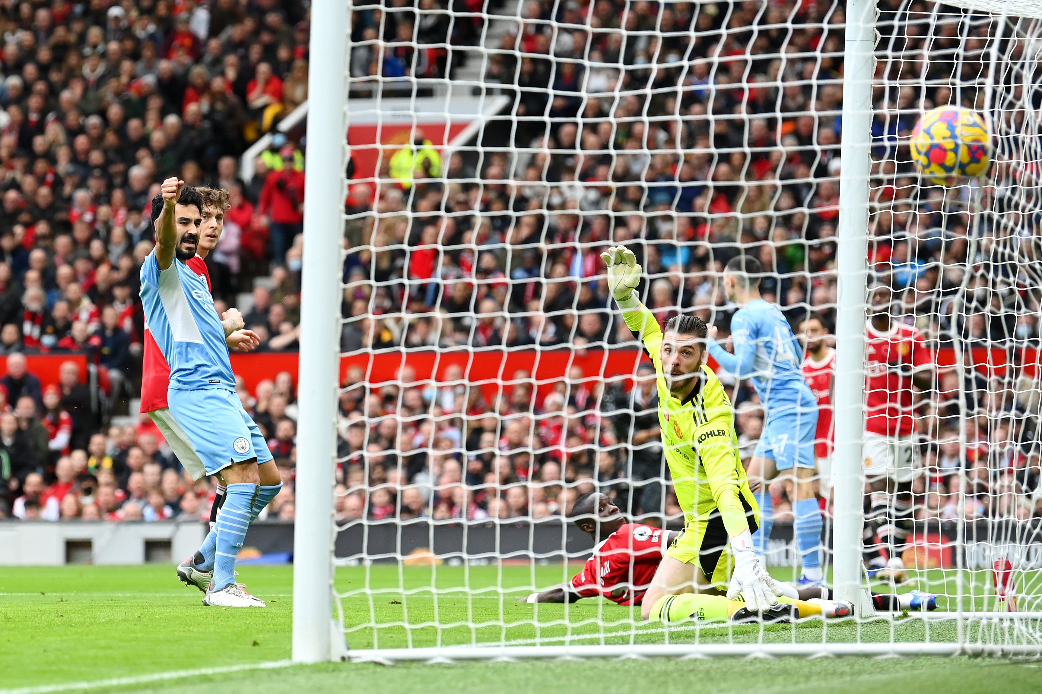 Man City show their class and how far Manchester…